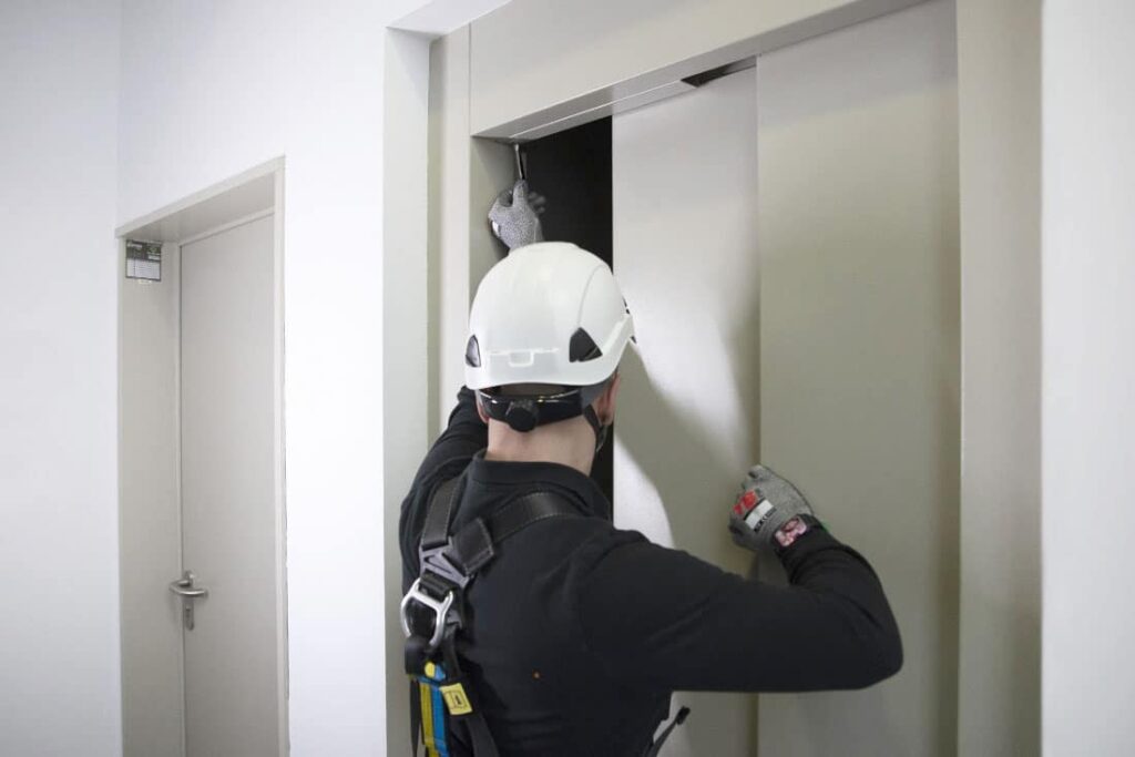 Mantenimiento Power Elevadores